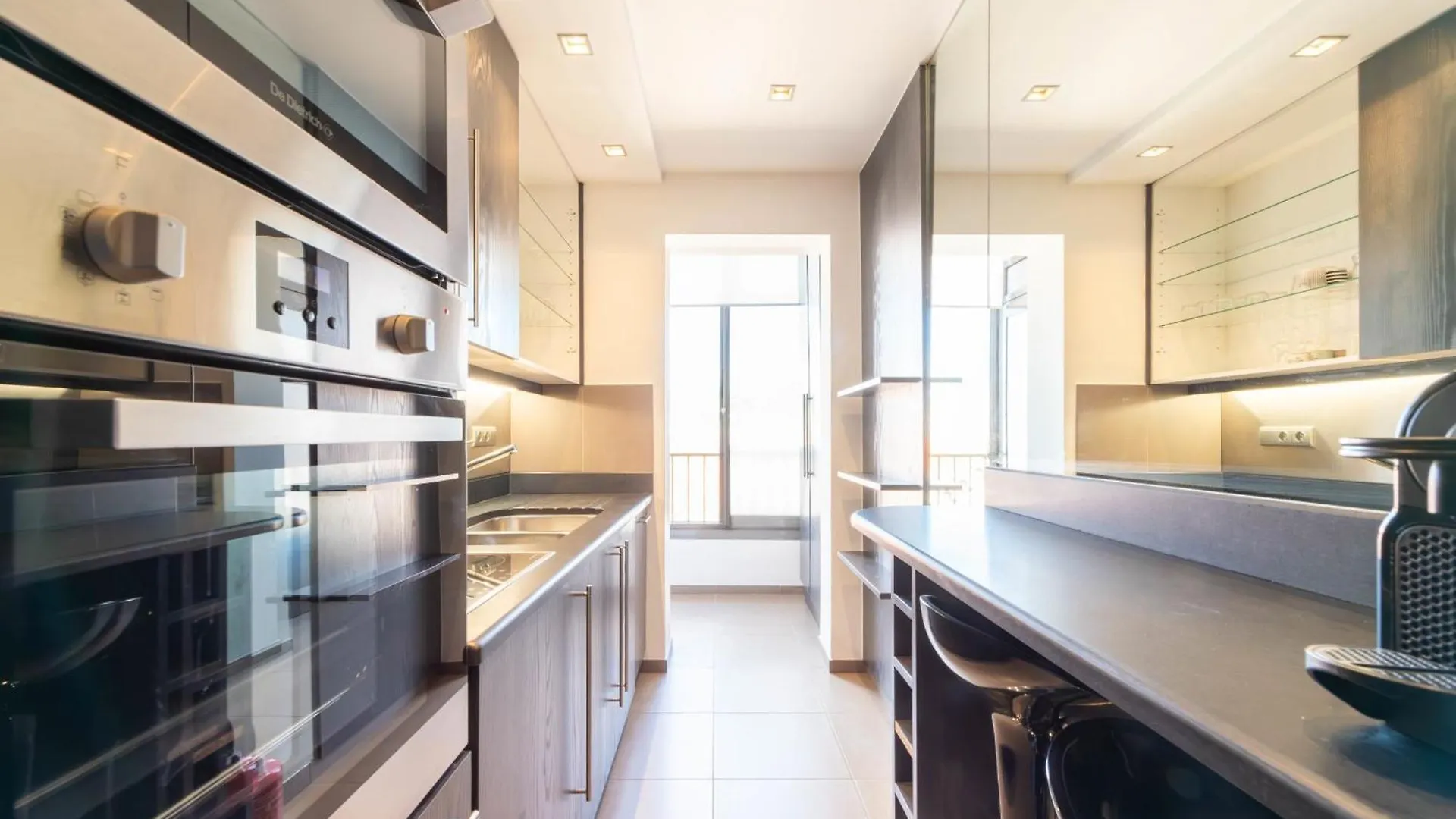 1-Br Apartment On The Croisette Palais Des Festivals Cannes