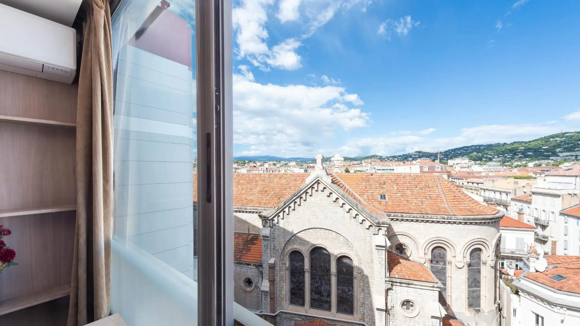 1-Br Apartment On The Croisette Palais Des Festivals Cannes